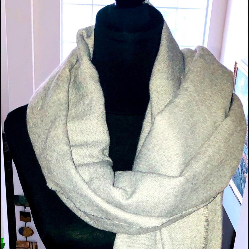 EUC scarf